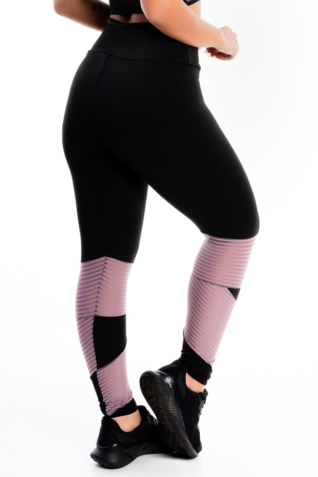 Calça Legging Preta com Detalhe Violeta