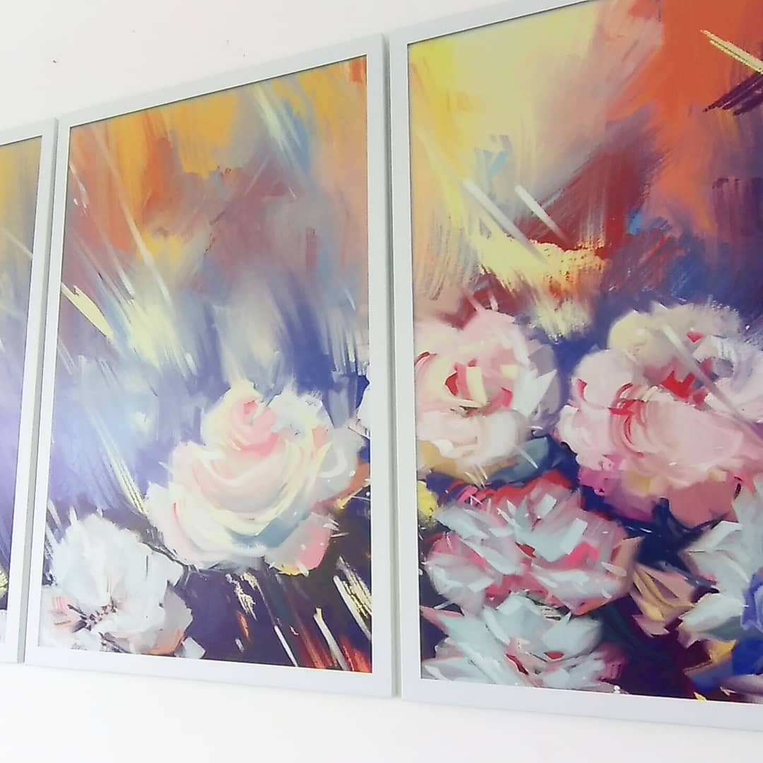 Quadro Decorativo Rosas Ilustrada Borda Branca