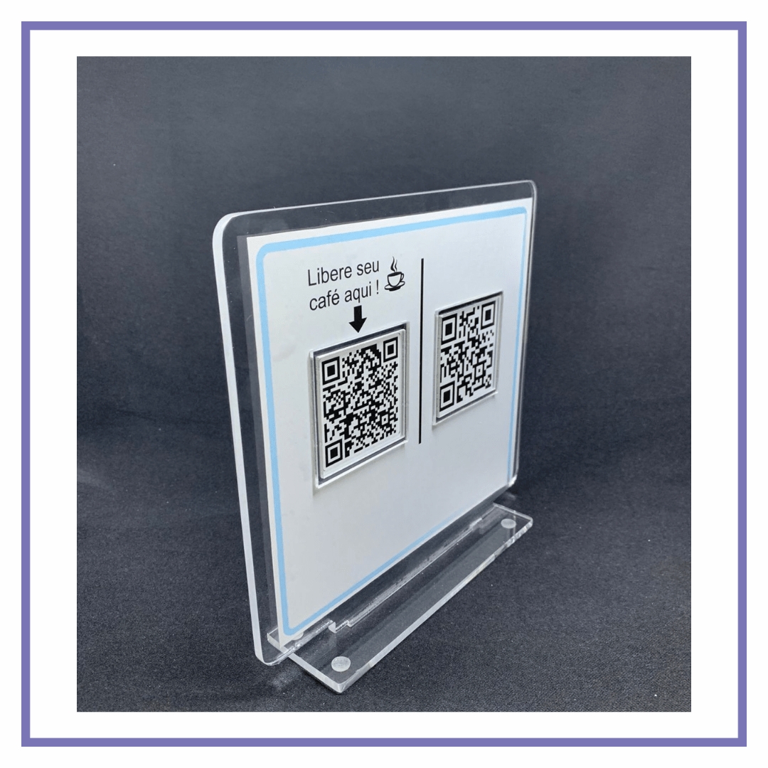 Porta Qr Code Adesivado em Acrílico