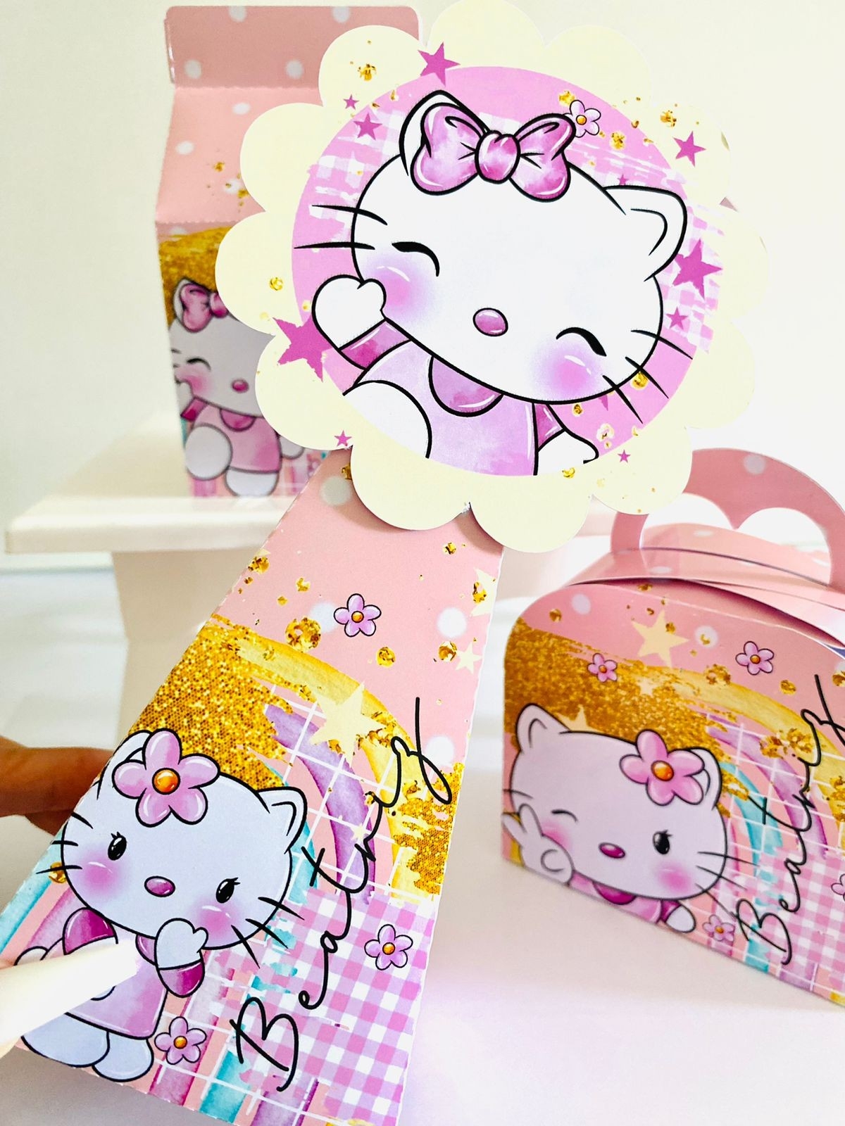 HELLO KITTY – Coletiva Festa Pronta