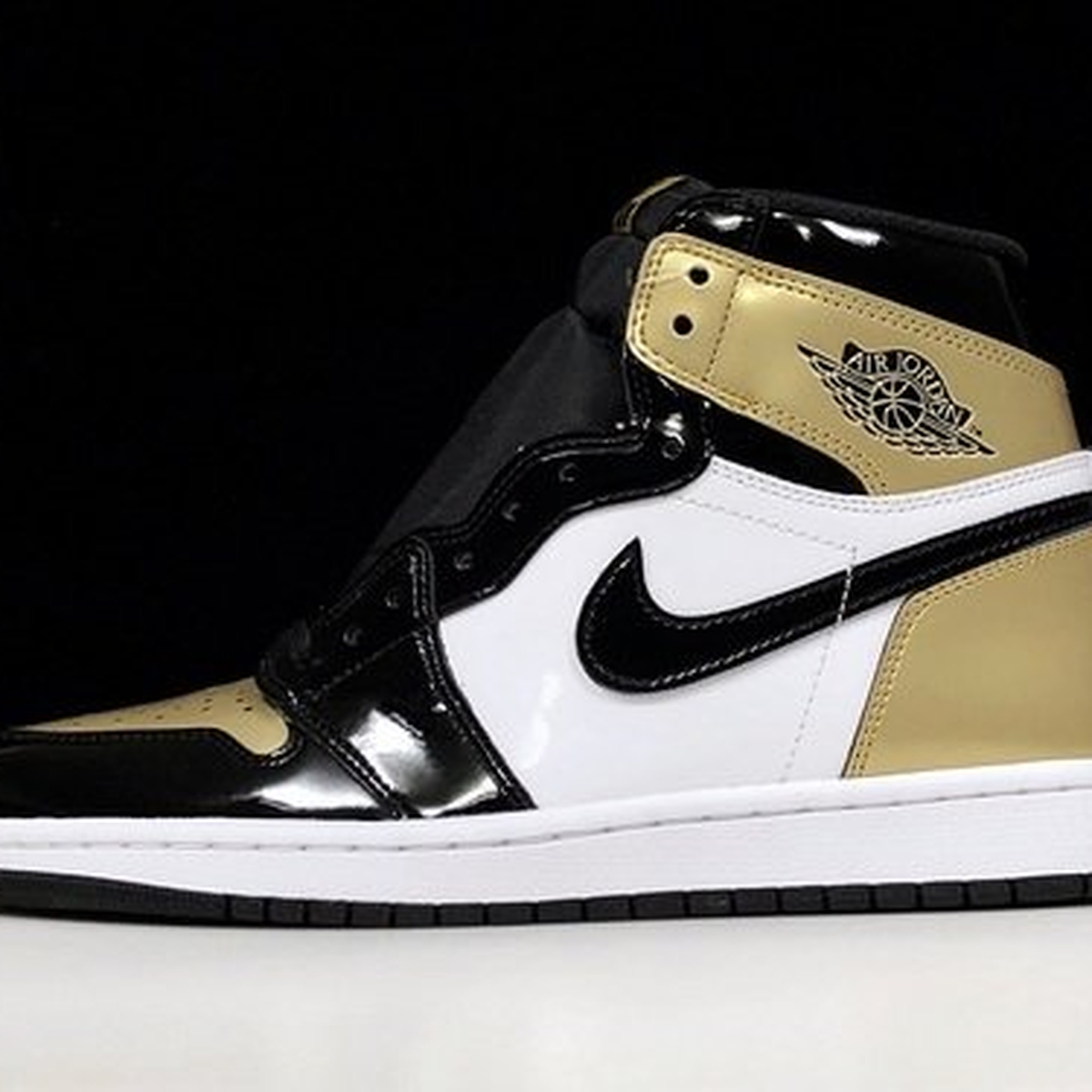 Air Jordan 1 Retro High OG NRG 