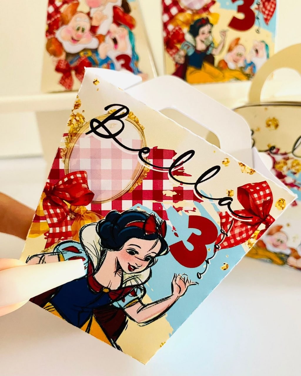 BRANCA DE NEVE – Coletiva Festa Pronta