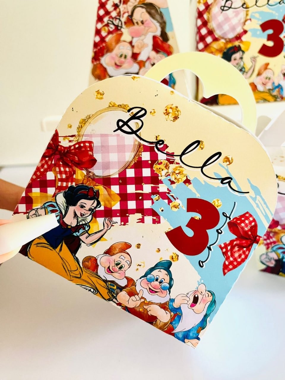 BRANCA DE NEVE – Coletiva Festa Pronta