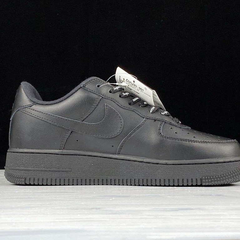 SUPREME x Air Force 1 Low 