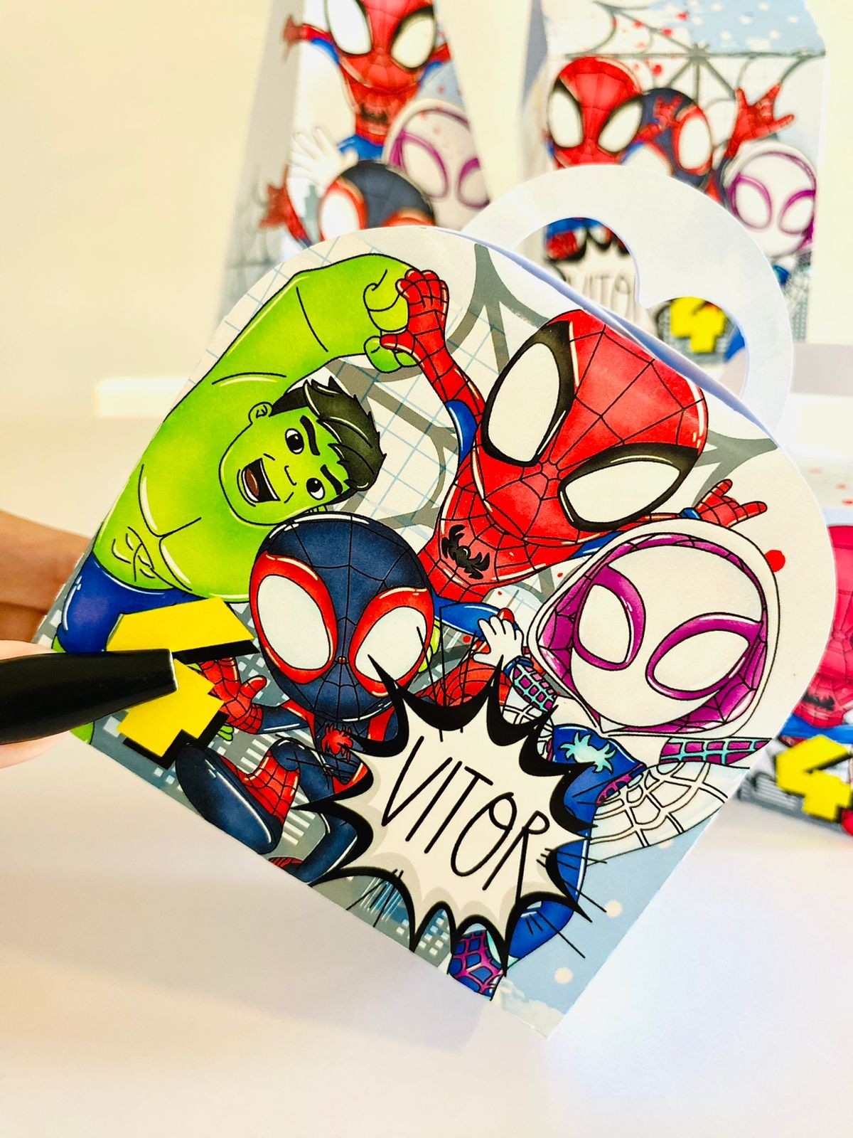 HOMEM ARANHA – Coletiva Festa Pronta