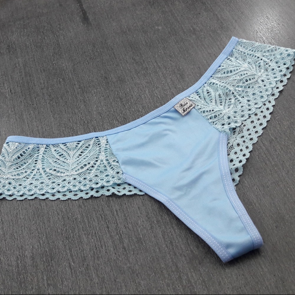 Tanga em Tecido e Renda - C8831