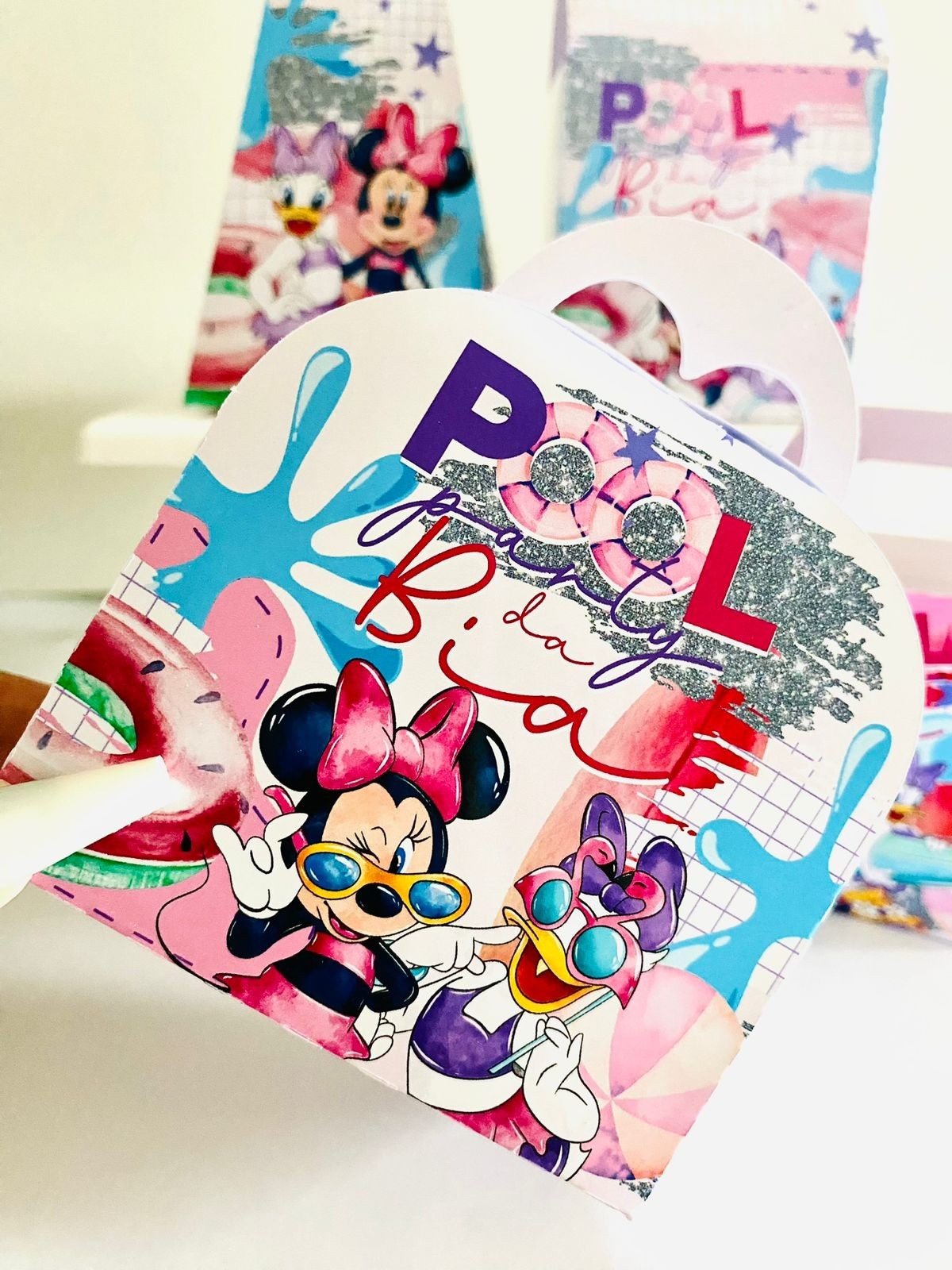 MINNIE POOL PARTY – Coletiva Festa Pronta