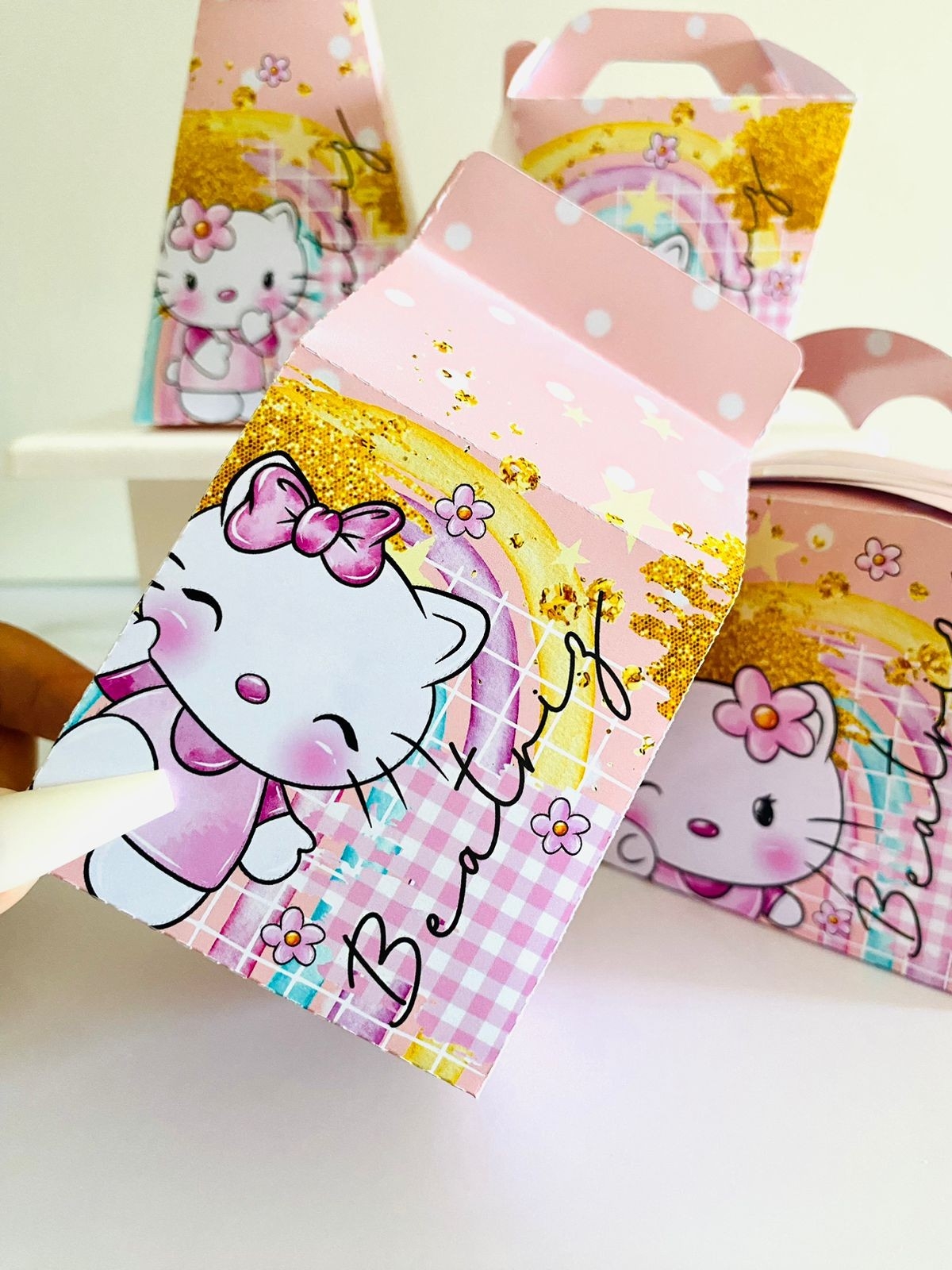 HELLO KITTY – Coletiva Festa Pronta